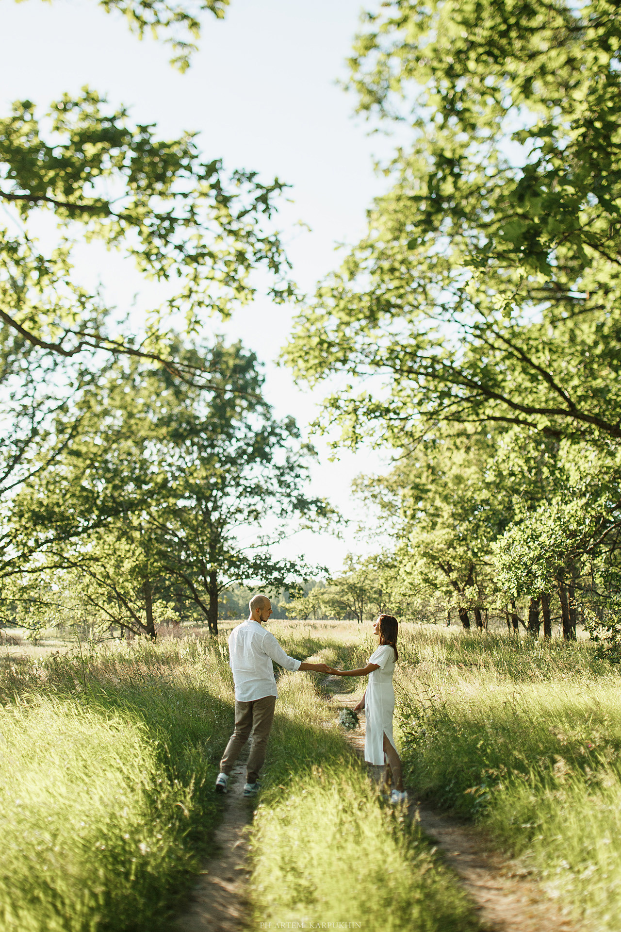 Дима и Надя. 2020. июнь. Прогулка. Фотограф городских и семейных событий Артем Карпухин