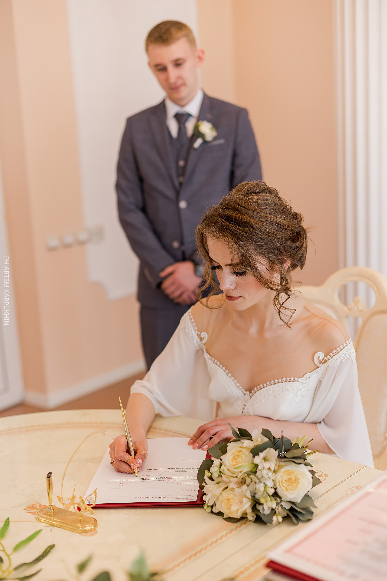 Свадебный день, фотограф в Муроме, Муромская слобода, Монти шатер. Фотограф городских и семейных событий Артем Карпухин