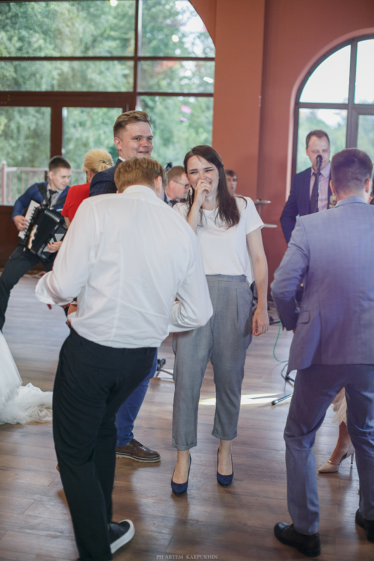 Артем и Настя. Свадебный день 2020. Фотограф городских и семейных событий Артем Карпухин