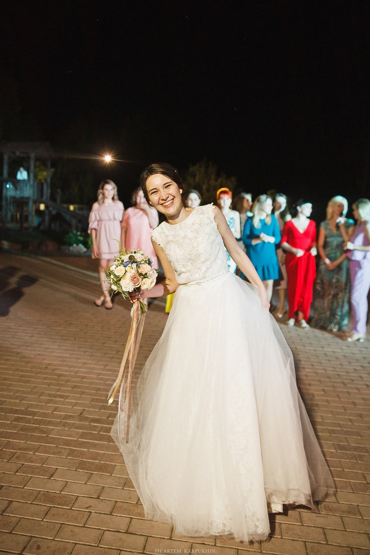 Вадим и Алена. Свадьба в Максимовке. Фотограф городских и семейных событий Артем Карпухин