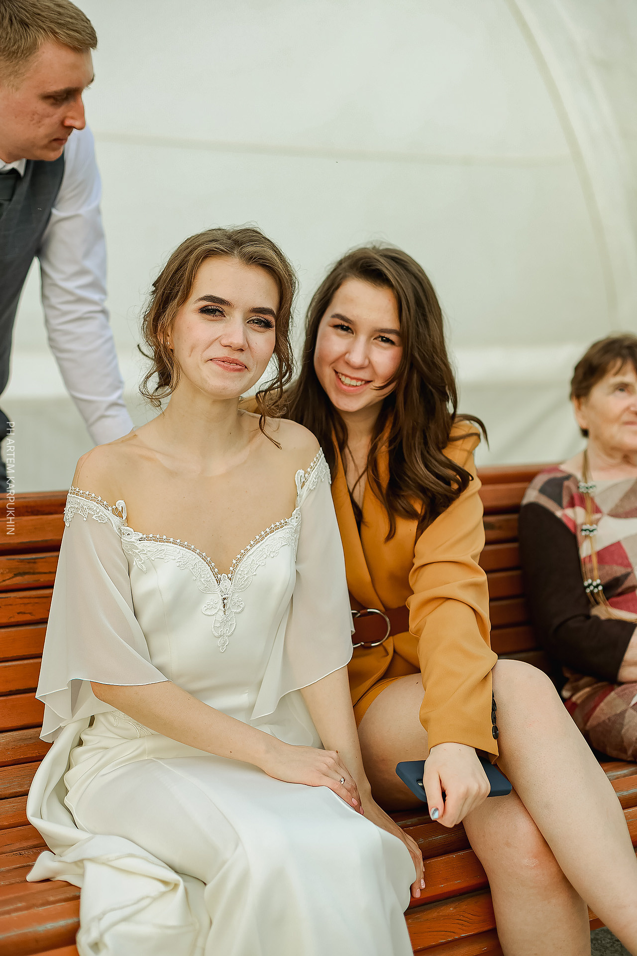 Свадебный день, фотограф в Муроме, Муромская слобода, Монти шатер. Фотограф городских и семейных событий Артем Карпухин