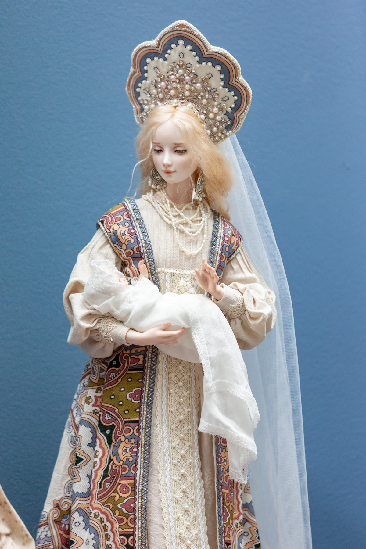 Международная выставка «Искусство куклы 2025», Москва, Гостиный двор, 9–12 октября 2025 г. Портретные фотографы в Москве — Анна и Алексей Бородины