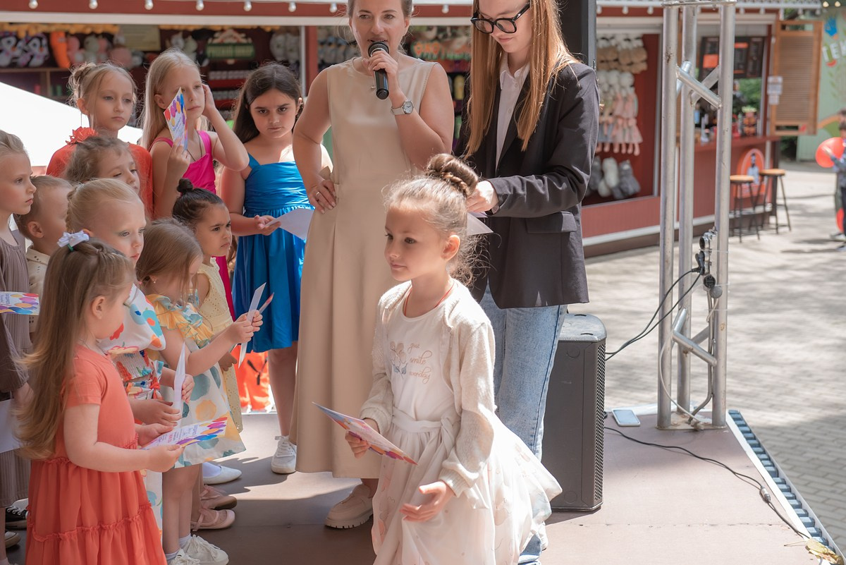 Парк Ривьера дефиле HAPPYkids. Семейный и коммерческий фотограф в Сочи Александр Бодунов