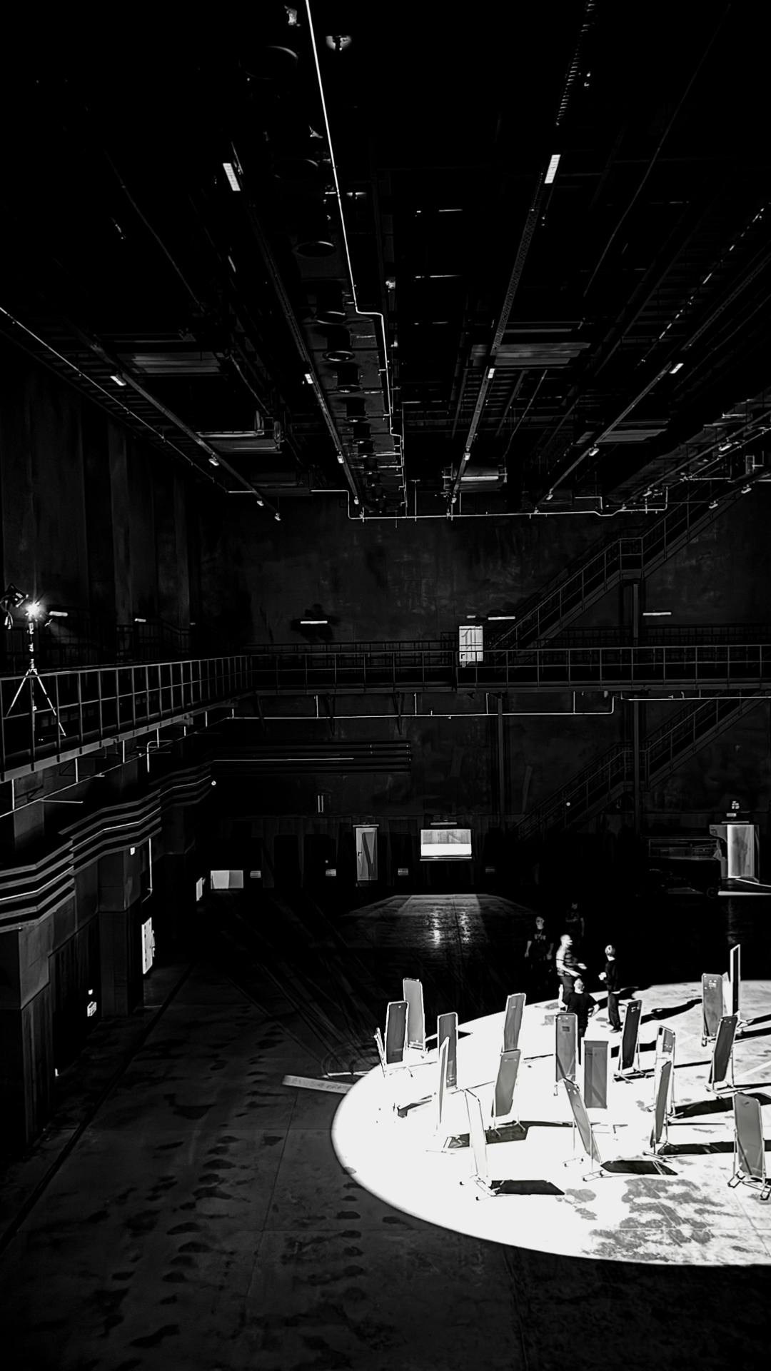 BACKSTAGE GALLERY. «MAK FLAME»