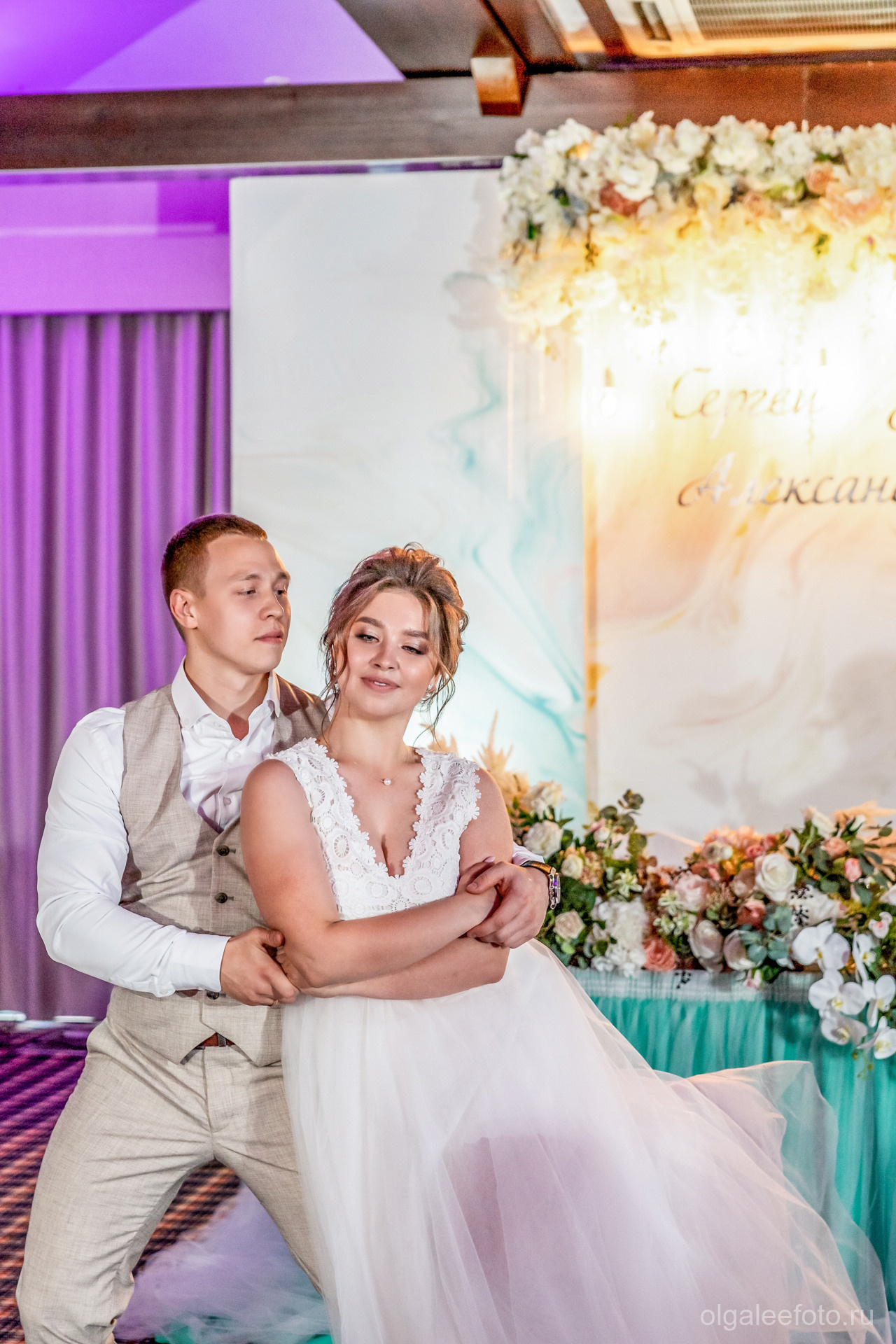 Сергей и Александра. Ольга Ли свадебный семейный фотограф Иркутск