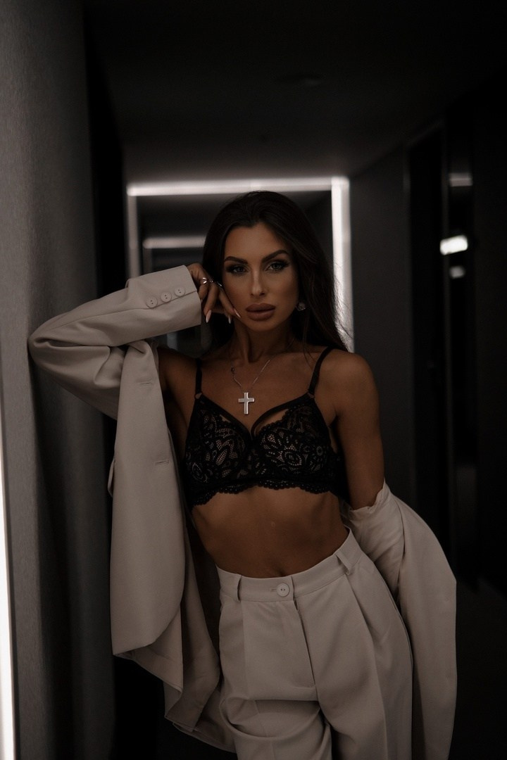 БАРМИНА БИКИНИ. Фотограф для маркетплейсов Михаил Бове