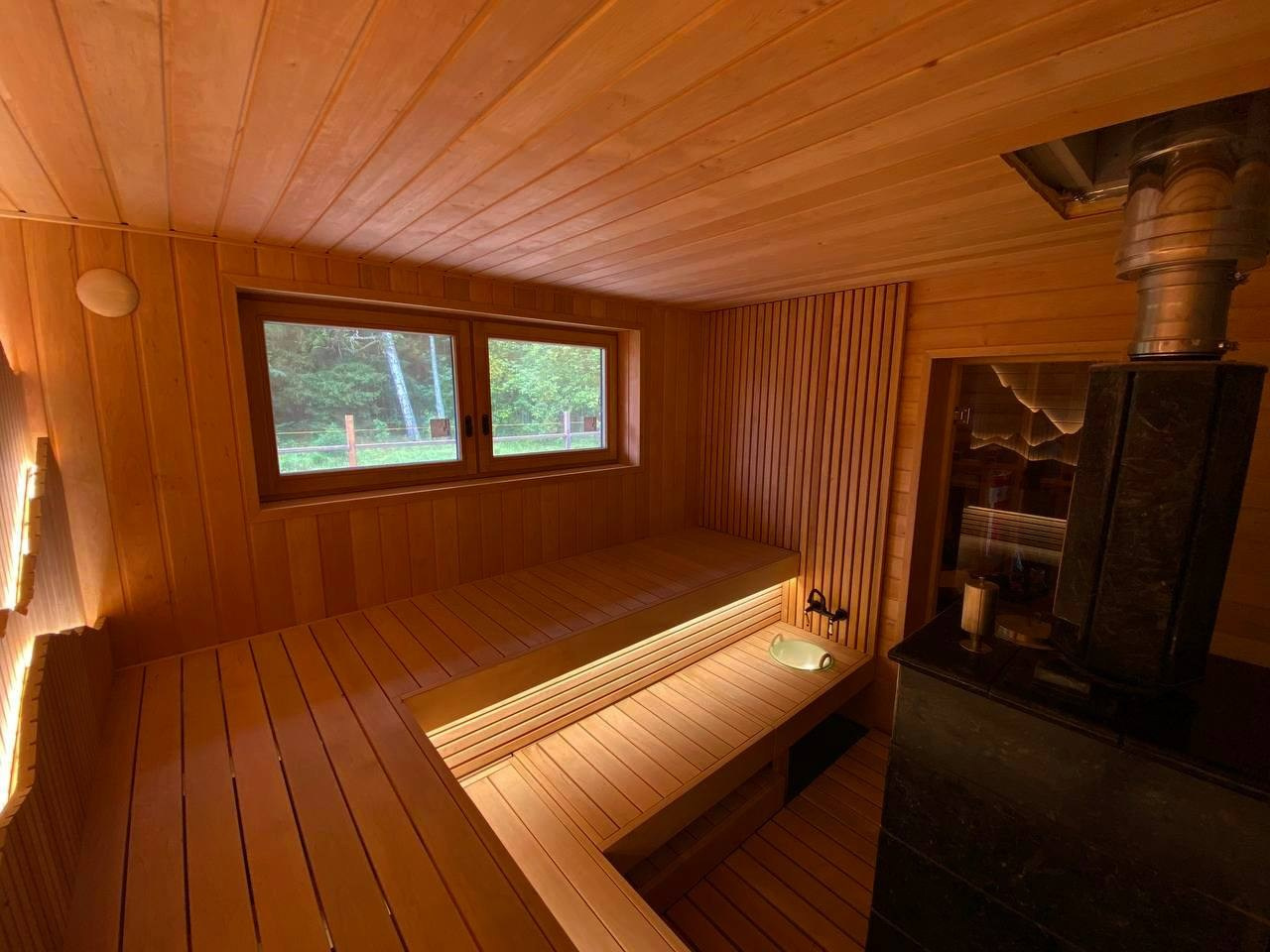 Первая из ныне сущестующих парная, реализованная по проекту «Горы». Наш совместный эксперимент с командой MBSaun. SaunaTopMasters