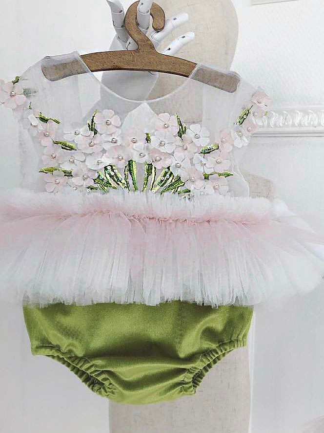 Для девочек. Размер ньюборн. Фотограф новорожденных в Москве Воробьева Юлия