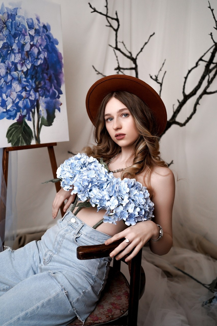 Женская фотосессия в студии Тепло в Новочеркасске. Свадебный фотограф в Ростове-на-Дону. Таинство Крещения и Венчания, семейные фотосессии. Алёна Чёботова