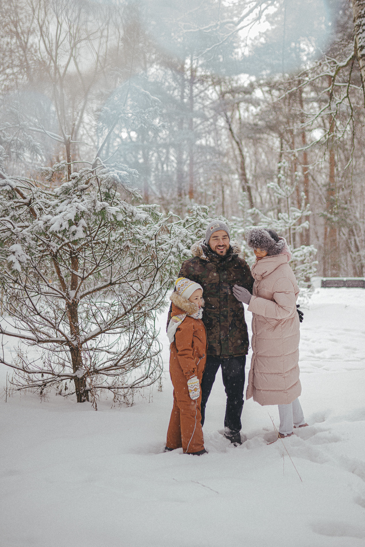 В зимнем лесу. Фотограф Москва Семейные фотосессии Детские фотосессии