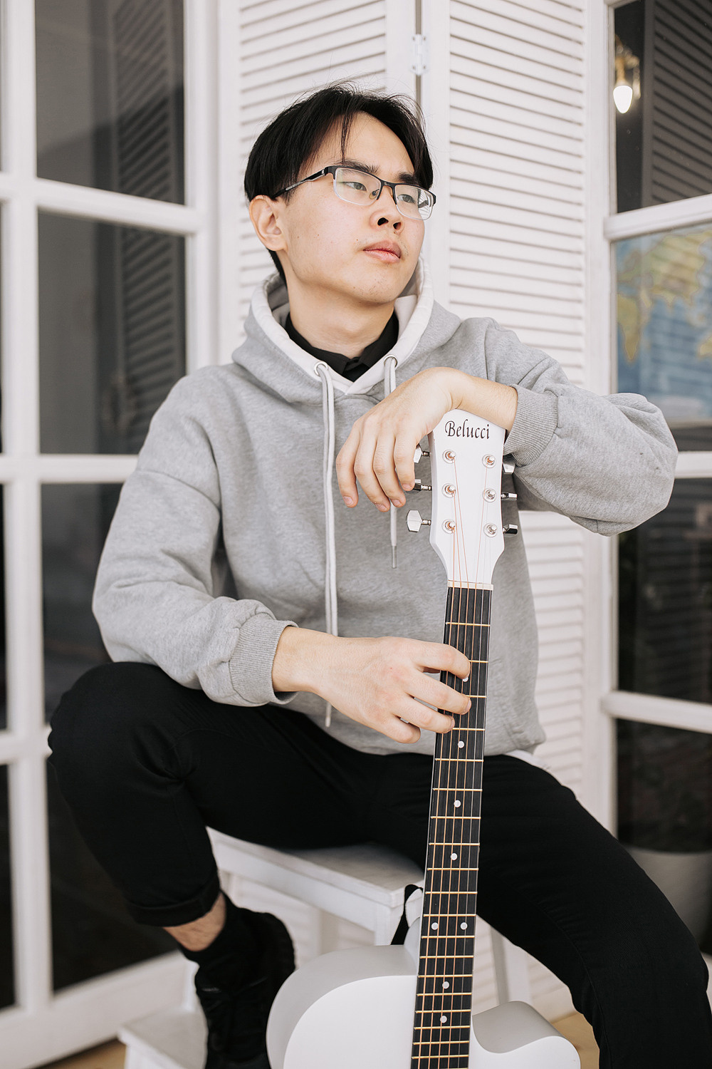 Гитарист. Фотостудия Сияй в Улан-Удэ