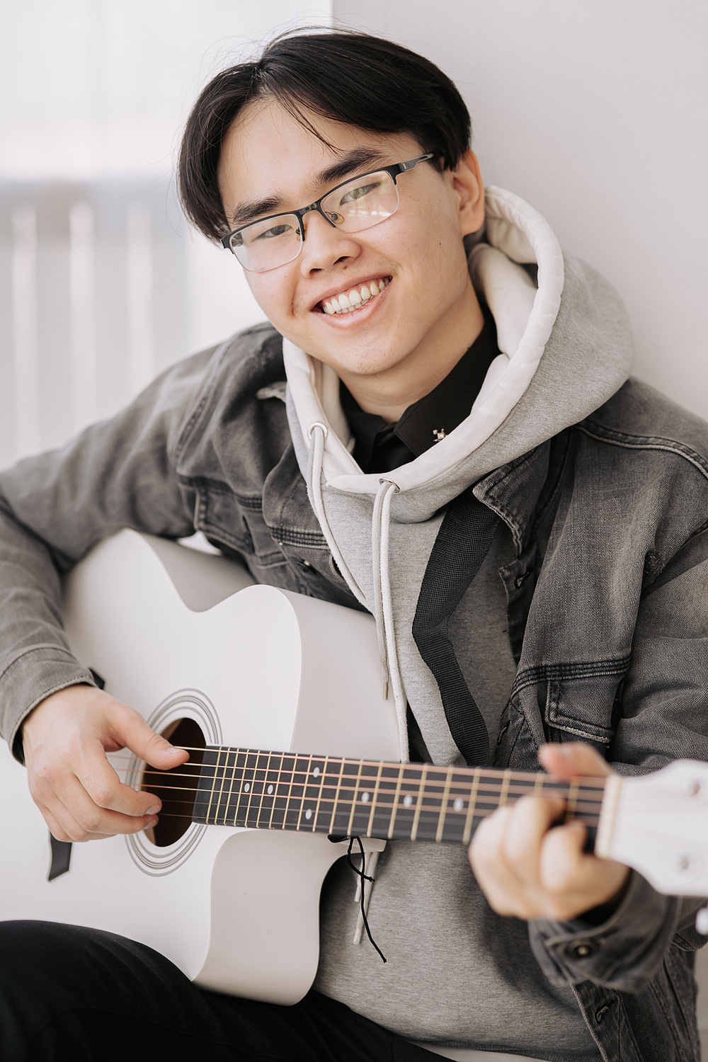 Гитарист. Фотостудия Сияй в Улан-Удэ