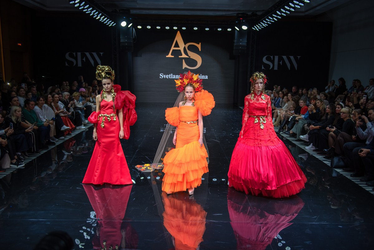 SochiFashionWeek2024 дизайнер Анохина Светлана. Семейный и коммерческий фотограф в Сочи Александр Бодунов