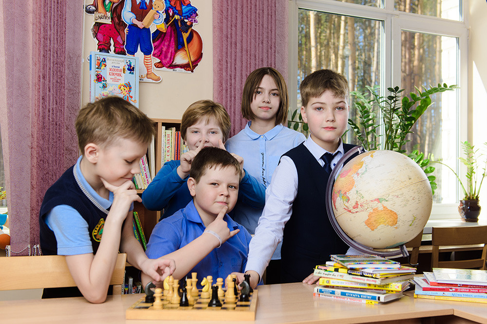 Школьная фотосессия в Томске. Студия выпускных альбомов Ольги Галкиной. Томск