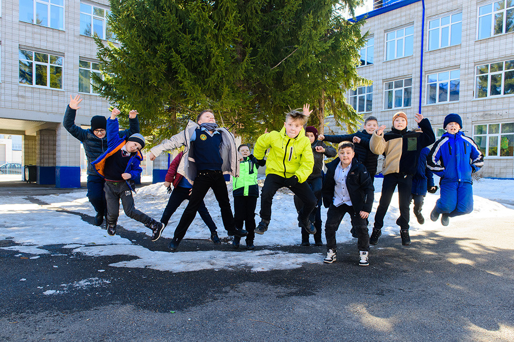 Школьная фотосессия в Томске. Студия выпускных альбомов Ольги Галкиной. Томск