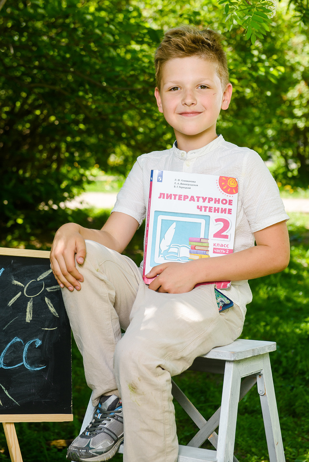 Школьная фотосессия в Томске. Студия выпускных альбомов Ольги Галкиной. Томск