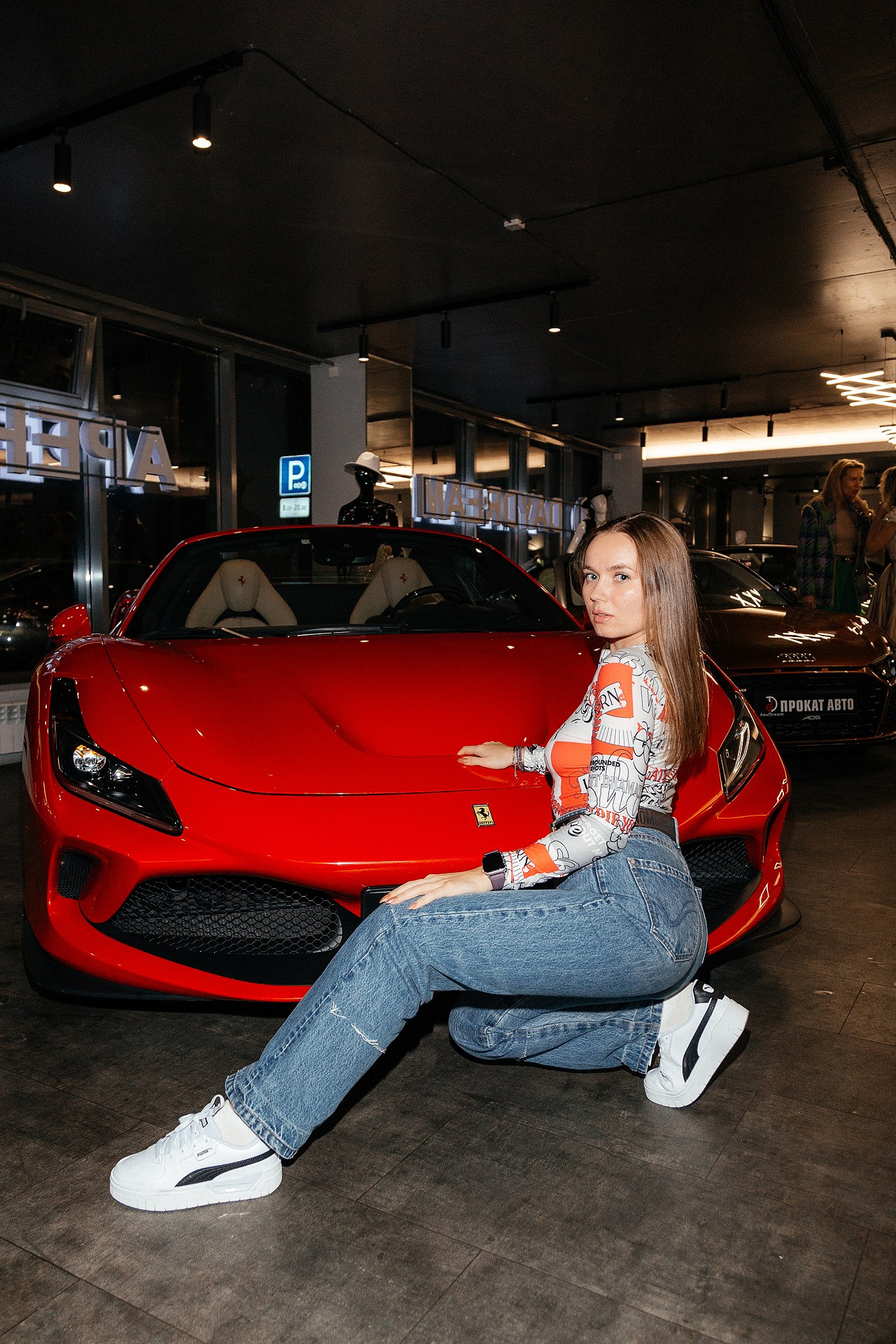 Репортаж в автосалоне. Светский фотограф Санкт-Петербург и ЛО