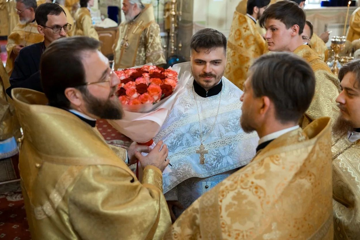 В ПОКРОВСКОМ СОБОРЕ САРАТОВА СОСТОЯЛОСЬ СОБОРНОЕ АРХИЕРЕЙСКОЕ БОГОСЛУЖЕНИЕ. Саратовское Северо-Западное благочиние