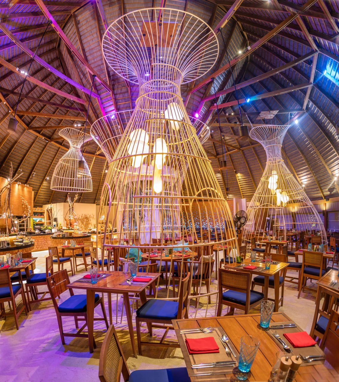 Мальдивы для взрослых девочек. Ароматестирование по методу Аромакод и Нейростатус в Санкт-Петербурге