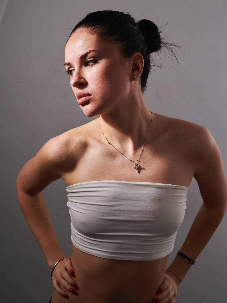 The stoned Diva. Главная