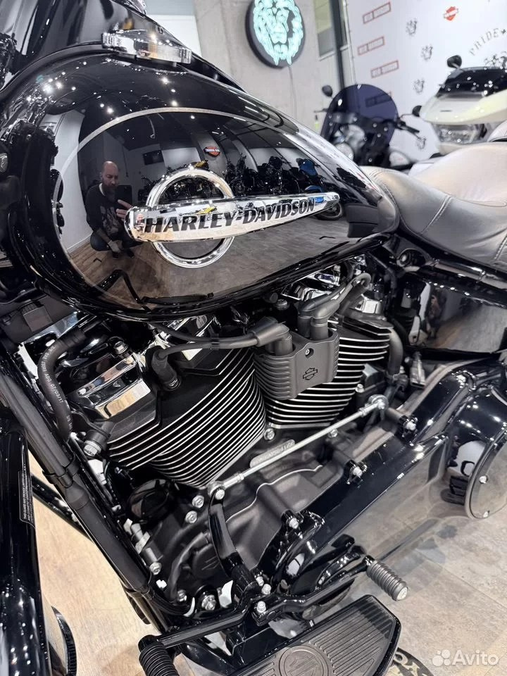Купить Harley-Davidson 2019 HD Heritage NEW (Softail/Dyna) — подробнее на сайте. Hello Davidson, Москва. Только хорошие мотоциклы…