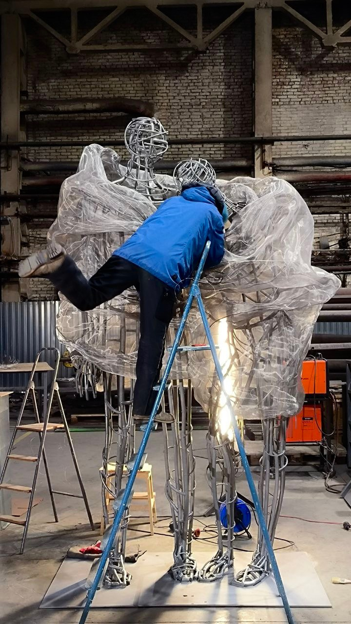 Вдвоем / СПб / Кронштадт / парк «Остров Фортов"/ набережная/ 03.2025. Художник — скульптор Антонина Фатхуллина
