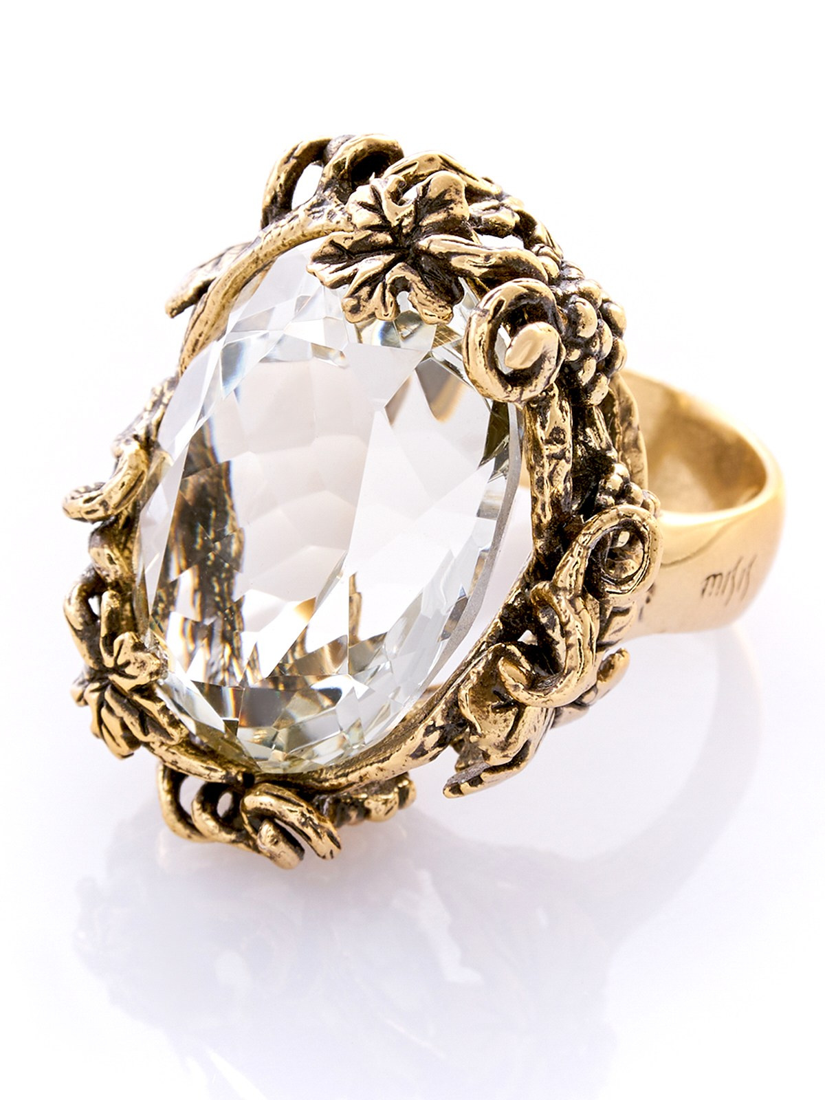 Ювелирные изделия. Каталожный предметный фотограф