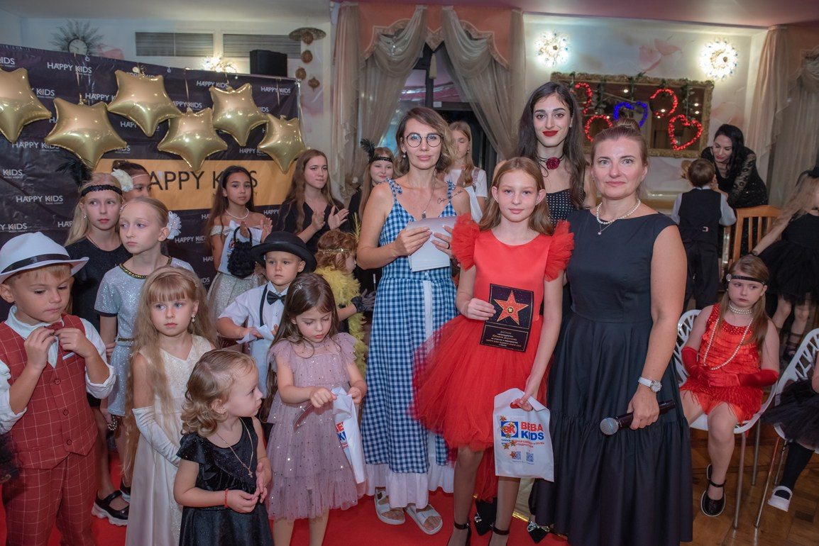 HAPPYkids дефиле санаторий Октябрьский. Семейный и коммерческий фотограф в Сочи Александр Бодунов