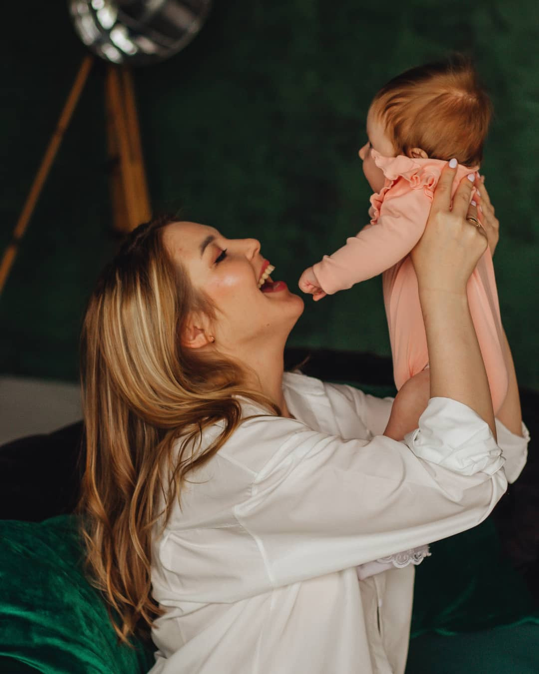 Студийная семейная фотосессия. Фотограф Мария Новоселова. Сургут