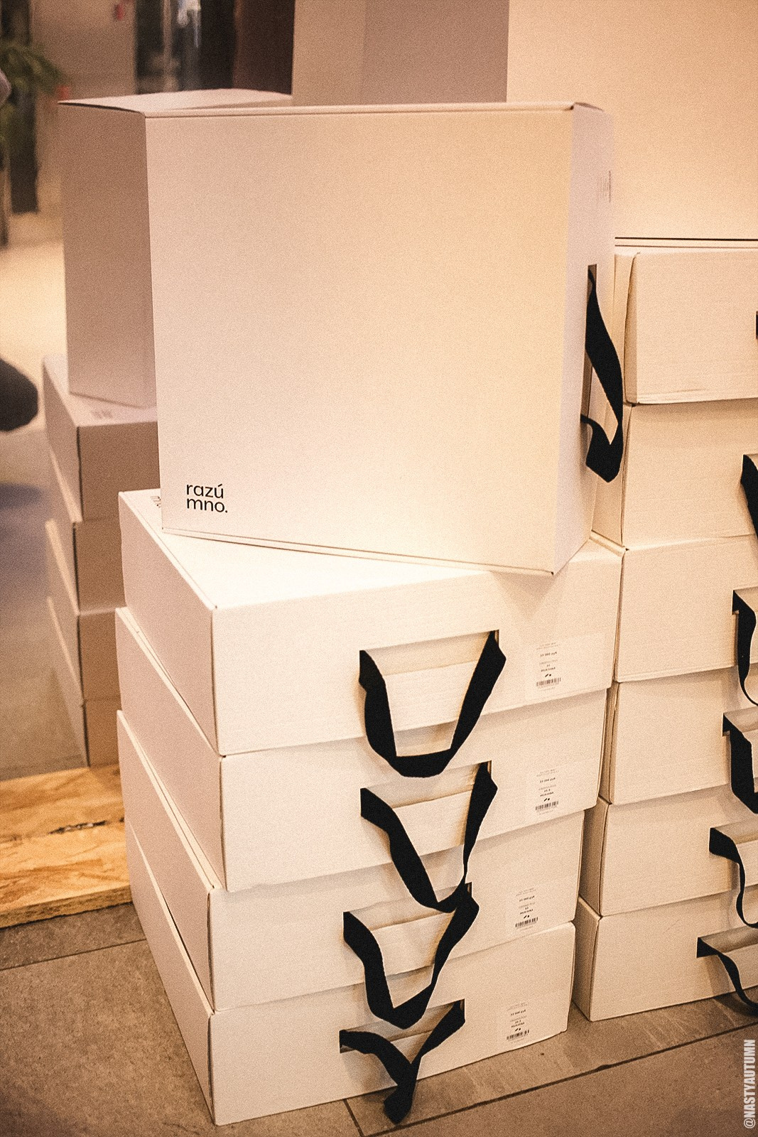 Маркет, ТЦ Метрополис. Репортажный и концертный фотограф в Москве Анастасия Осень