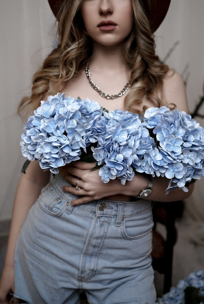 Женская фотосессия в студии Тепло в Новочеркасске. Свадебный фотограф в Ростове-на-Дону. Таинство Крещения и Венчания, семейные фотосессии. Алёна Чёботова