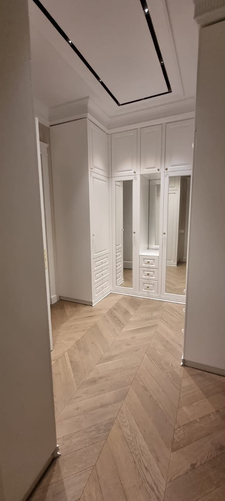 МЕБЕЛЬ. Студия дизайна интерьера в Москве Калараш Александр