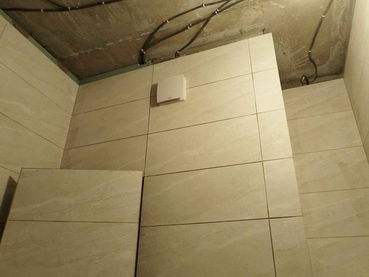 Ванная комната (г. Иннополис, ул. Спортивная, д. 98). Ремонт санузла, туалета, ванной под ключ в Казани. Укладка плитки