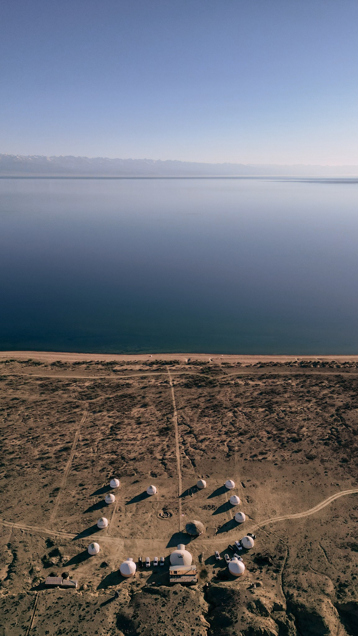 Кыргызстан. Человек с фотокамерой