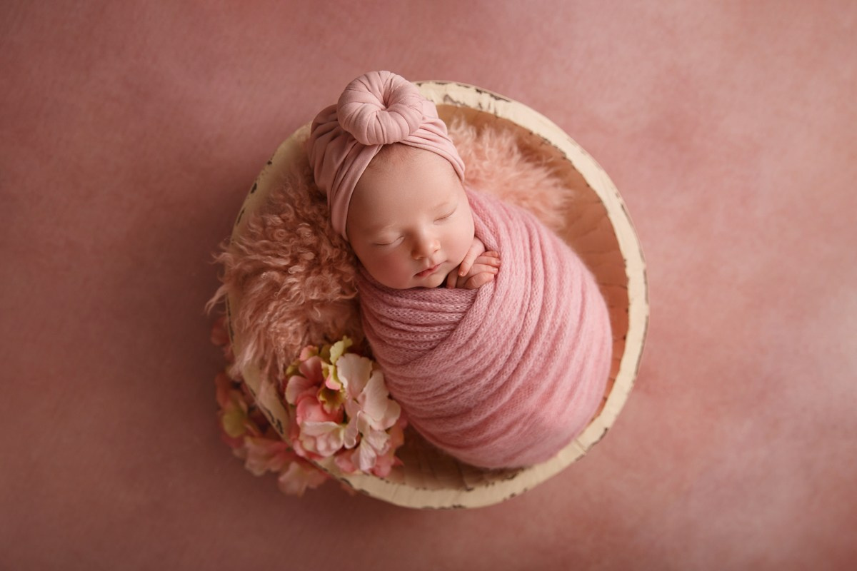 Чаша. Фотограф новорожденных, семейный фотограф в Санкт-Петербурге