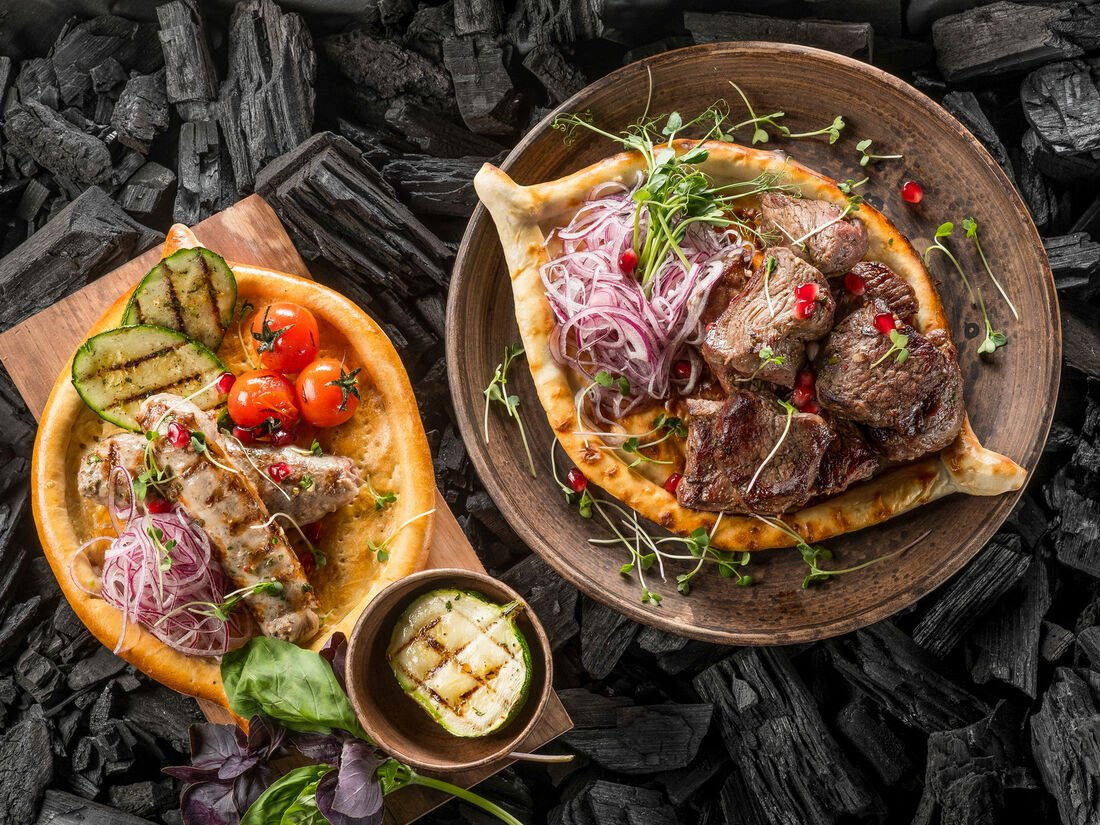 Съёмка для ресторанов и кафе. Интерьерный и портретный фотограф в Екатеринбурге Андрей Калинин