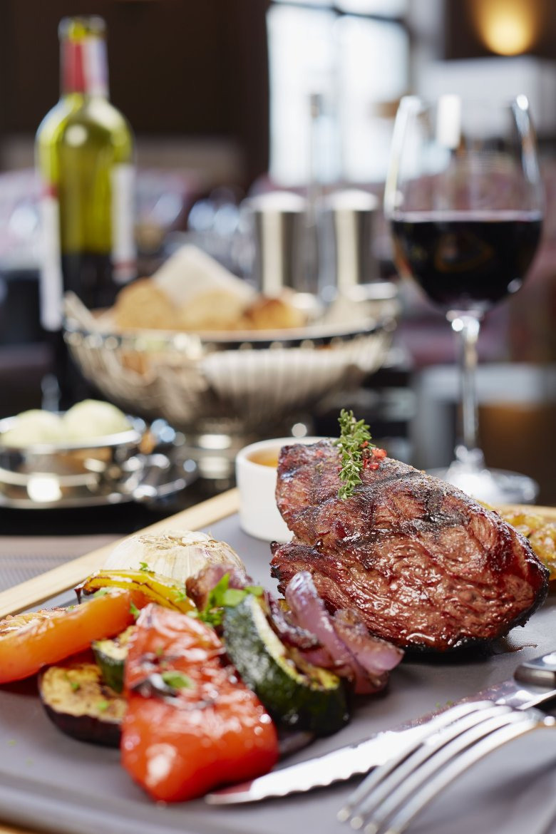 Съёмка для ресторанов и кафе. Интерьерный и портретный фотограф в Екатеринбурге Андрей Калинин