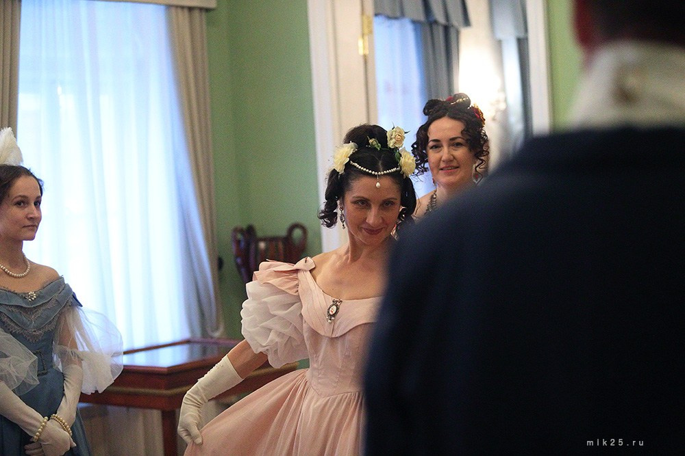 Рождественский бал. Mik25