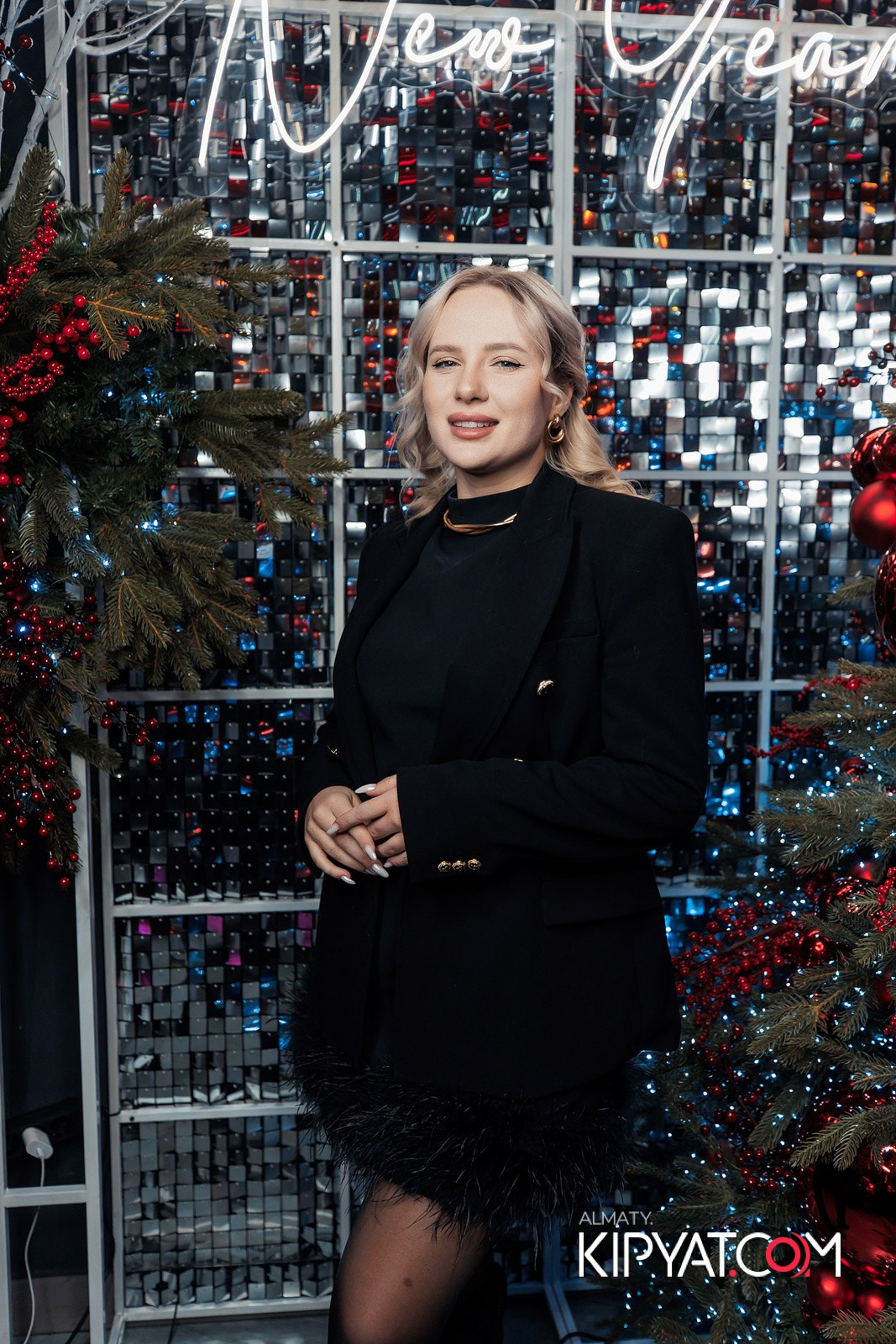 FRIENDS BAR & TERRACE. КИПЯТКОМ АЛМАТЫ!