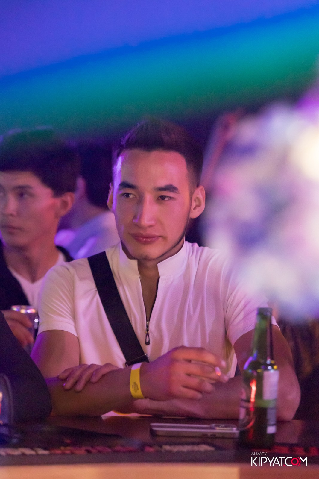 UYAT EMES BAR. КИПЯТКОМ АЛМАТЫ!