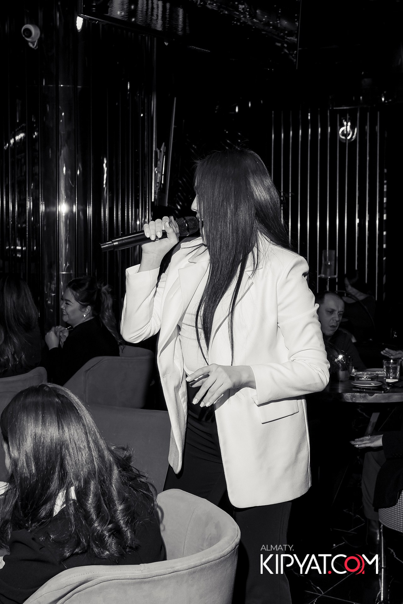 MOOD BAR & TERRACE. КИПЯТКОМ АЛМАТЫ!