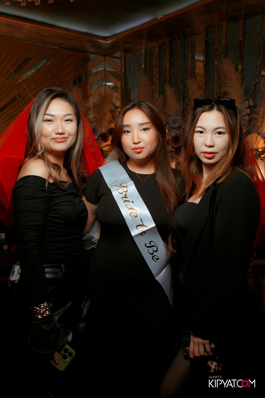 УХО И МЕДВЕДЬ НА ГАГАРИНА. КИПЯТКОМ АЛМАТЫ!