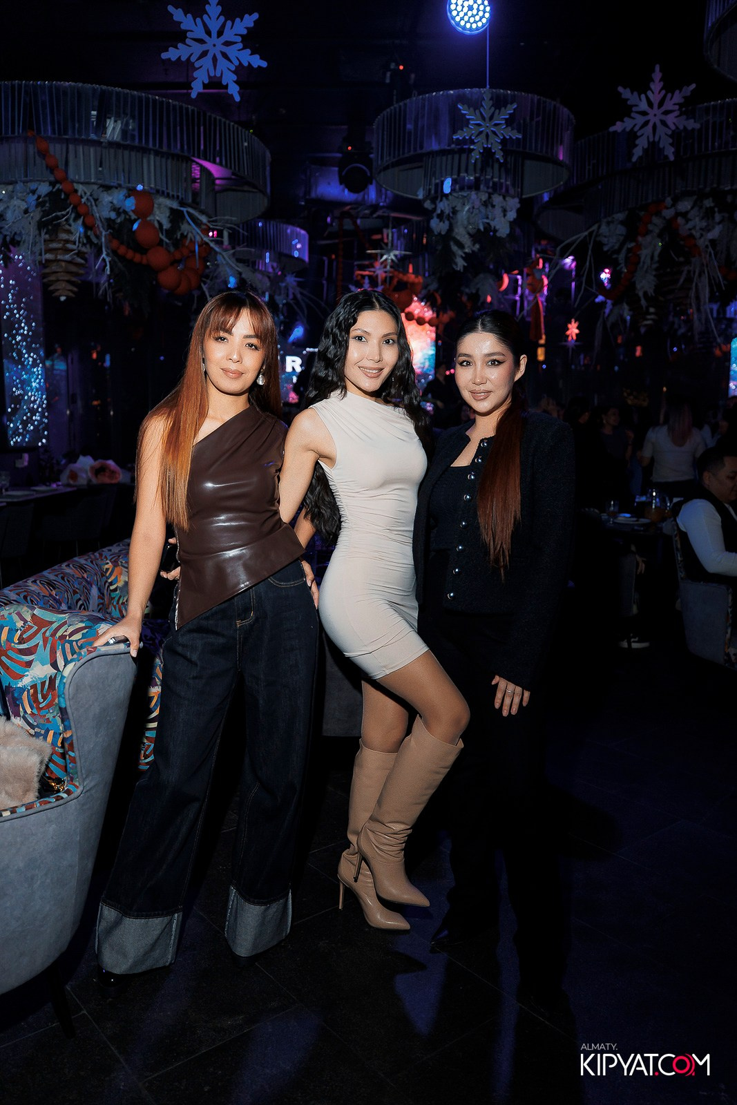 FRIENDS BAR & TERRACE. КИПЯТКОМ АЛМАТЫ! Фотосъемка мероприятий в Алматы
