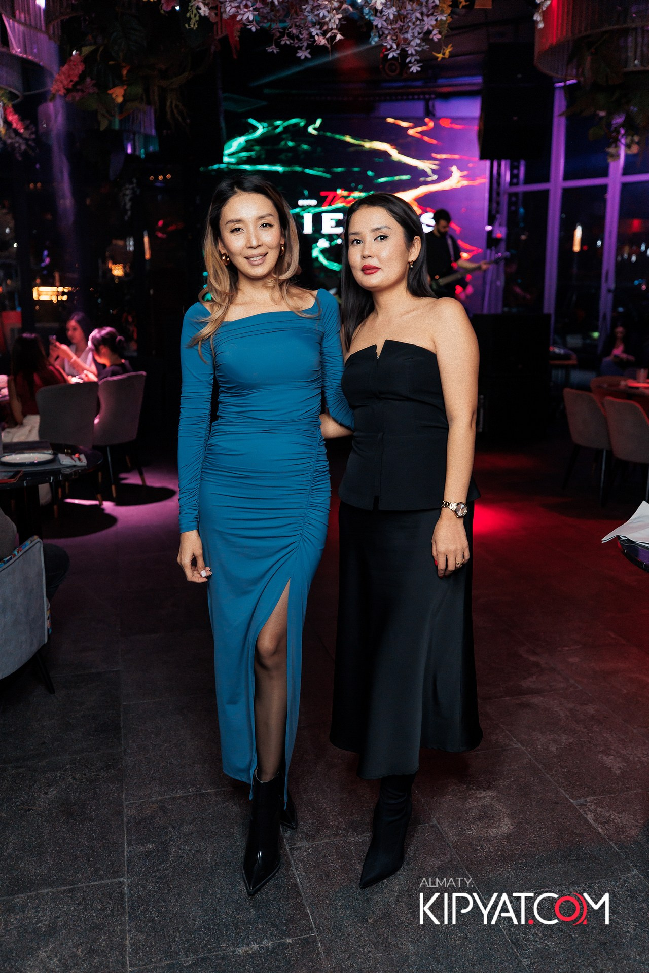 FRIENDS BAR & TERRACE. КИПЯТКОМ АЛМАТЫ! Фотосъемка мероприятий в Алматы