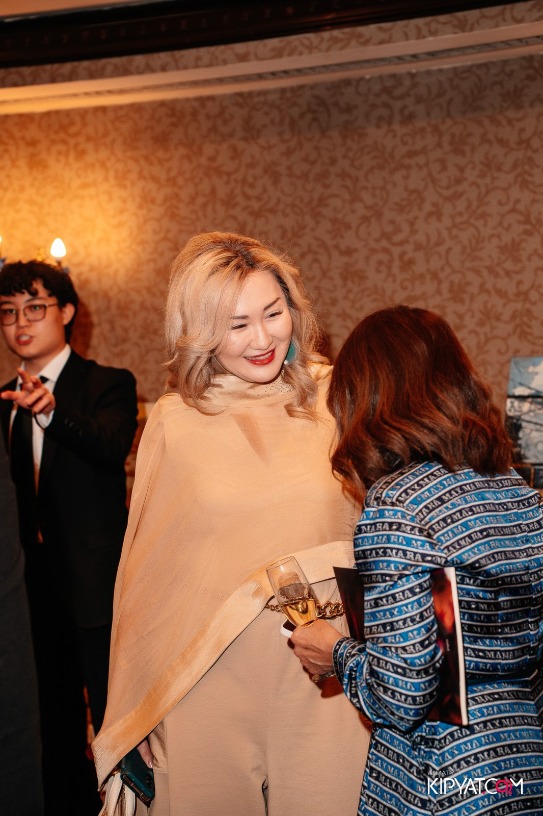 БЛАГОТВОРИТЕЛЬНЫЙ УЖИН В ЧЕСТЬ 30-ЛЕТИЯ ROTARY CLUB OF ALMATY. КИПЯТКОМ АЛМАТЫ!