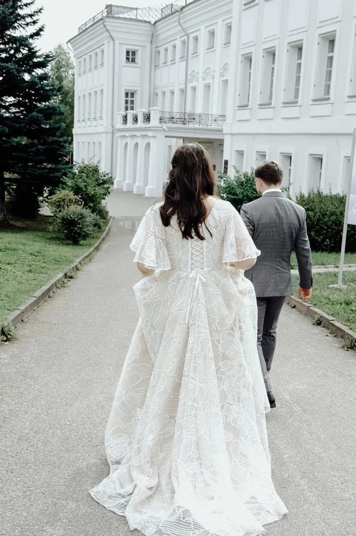 Примеры свадебных платьев. Модельер Евгений Бременев