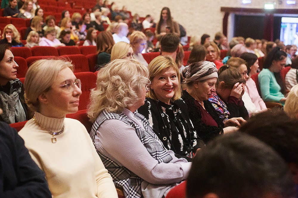Стендап Ольги Савельевой «Всё обязательно наладится». Детский и семейный фотограф, фотограф мероприятий Нижний Новгород