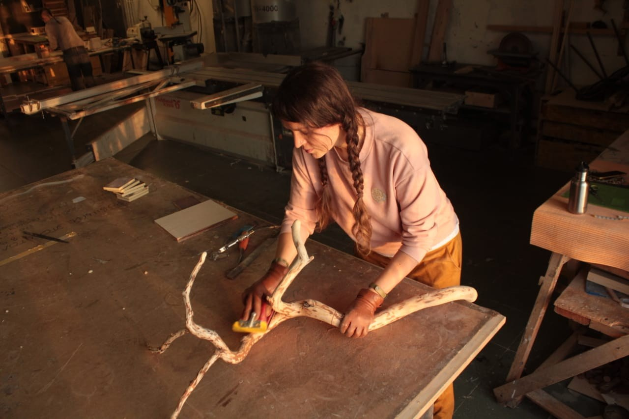 Дизайнер декоратор интерьеров и предметов интерьера