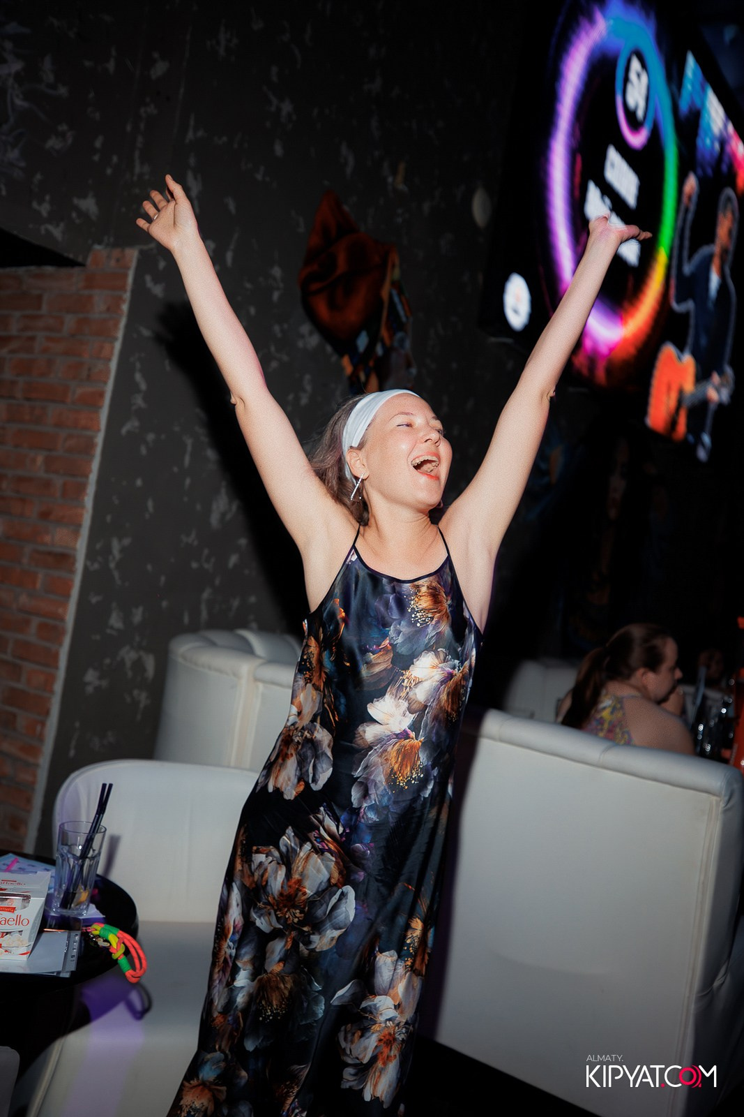 МУЗЫКАЛЬНОЕ ЛОТО В HIT RETRO. КИПЯТКОМ АЛМАТЫ!