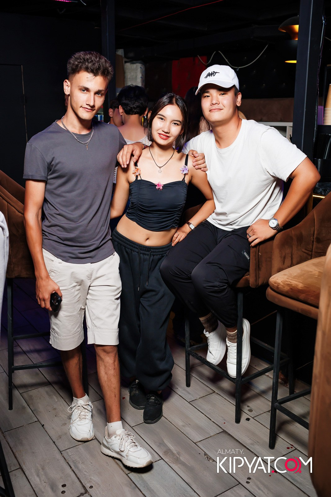 НОЧНОЙ КЛУБ ICON. КИПЯТКОМ АЛМАТЫ!